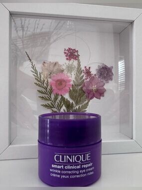 Clinique Purple Smart Clinical Repair Wrinkle Correcting Eye Cream